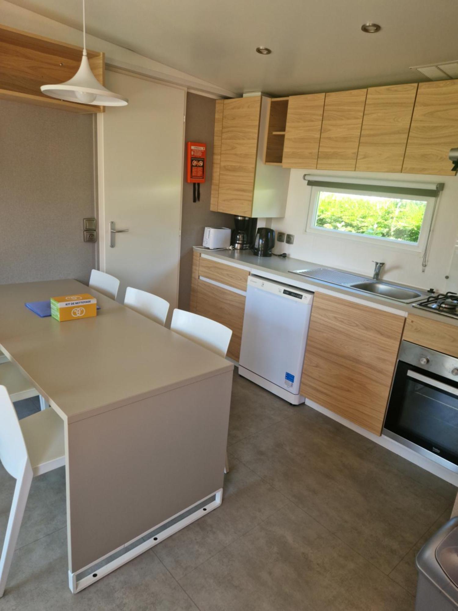 5 Etoiles Piscines Chauffees Club Enfants Mobilhome Premium 6pers Houlgate