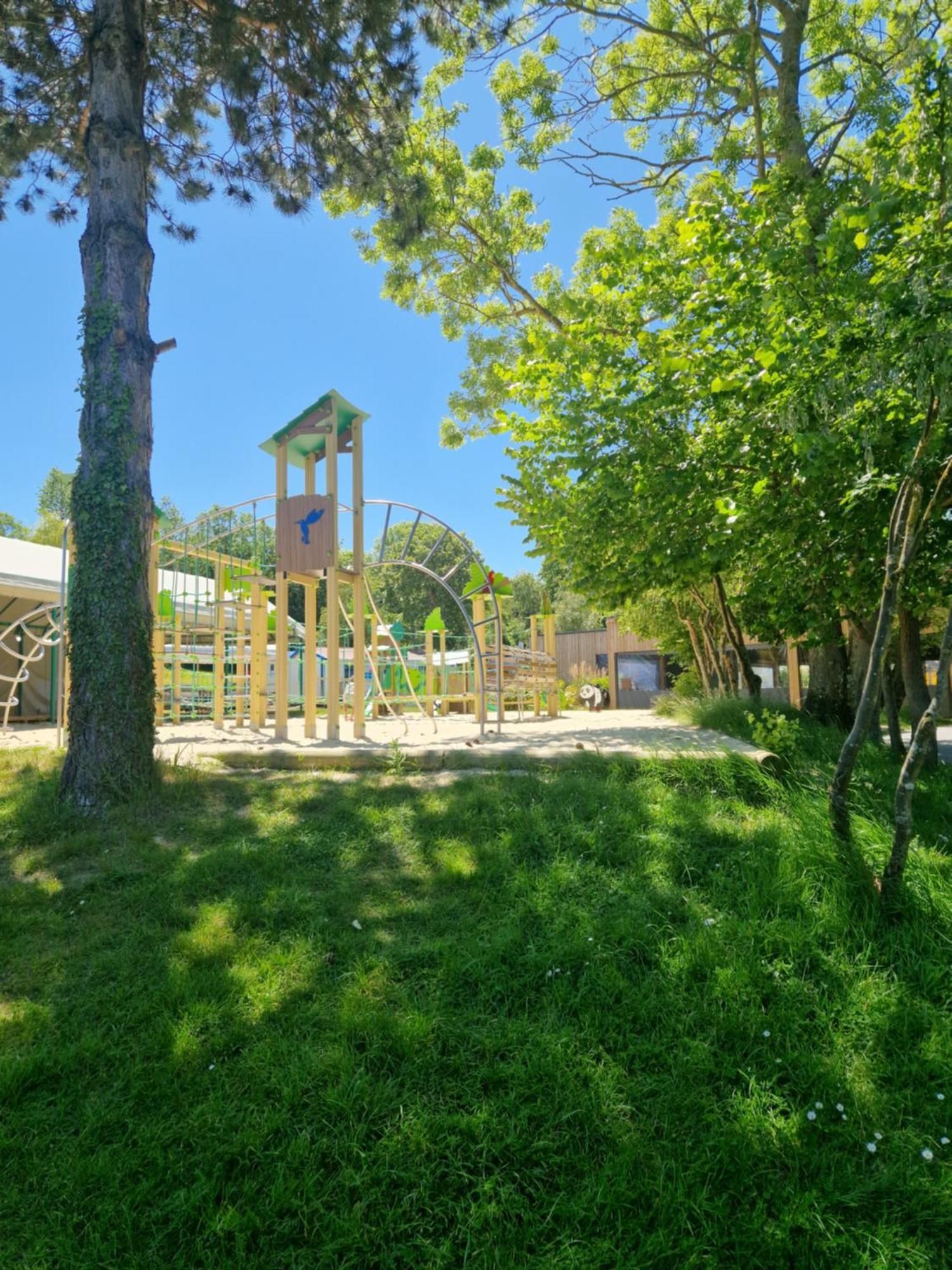 5 Etoiles Piscines Chauffees Club Enfants Mobilhome Premium 6pers *