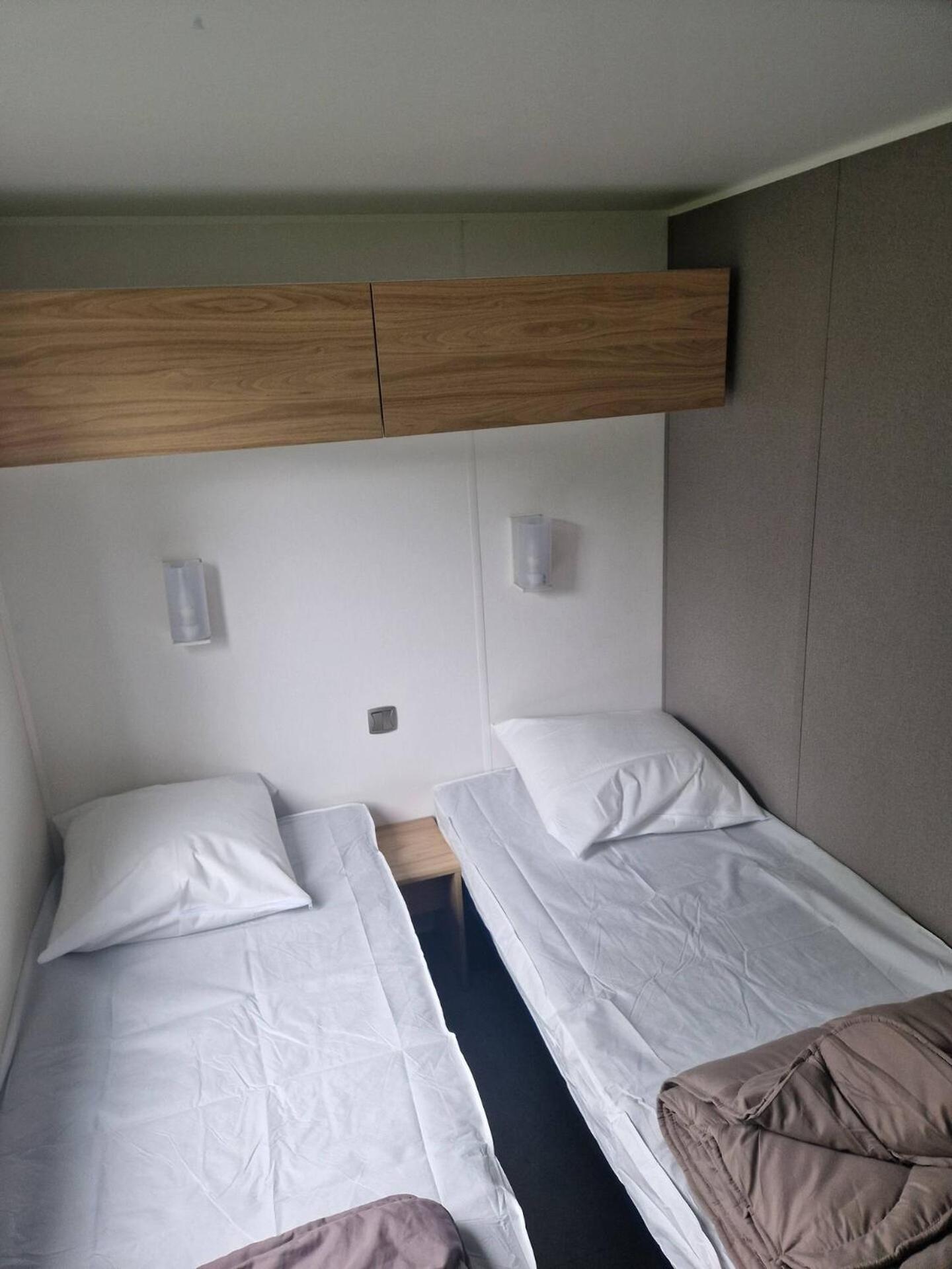 5 Etoiles Piscines Chauffees Club Enfants Mobilhome Premium 6pers Campsite